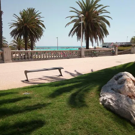 Felicia Appartement *